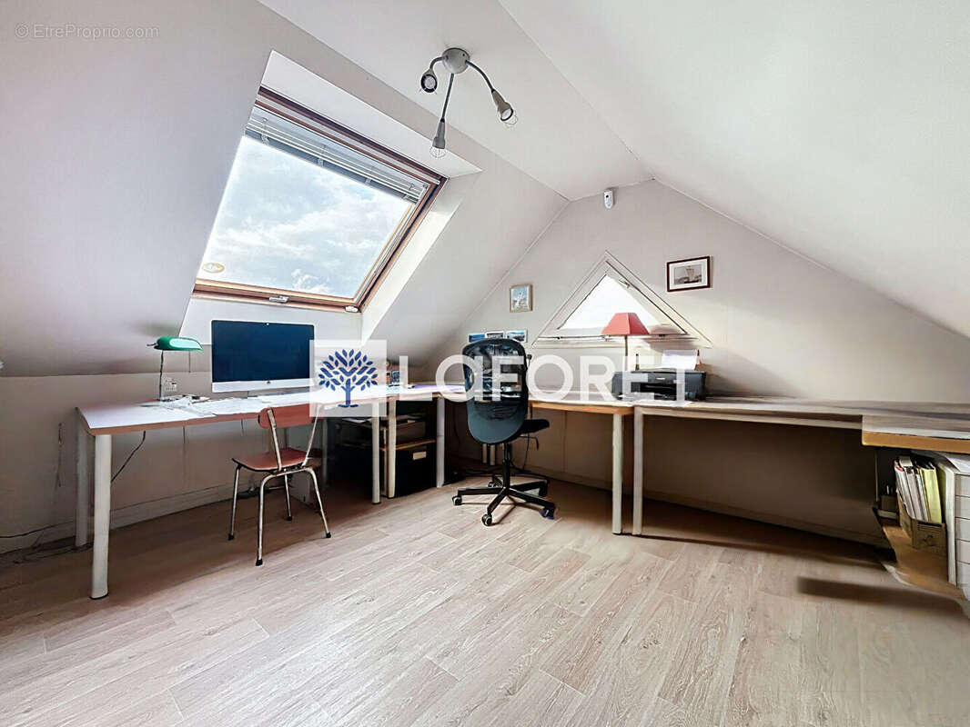 Maison à MAREIL-SUR-MAULDRE