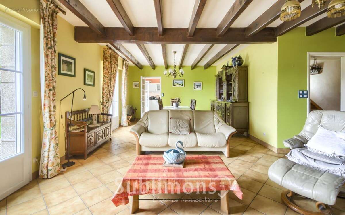 Maison à LANGUIDIC