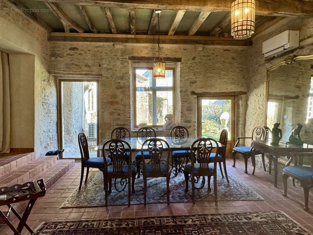 Maison à SAUVETERRE-DE-BEARN