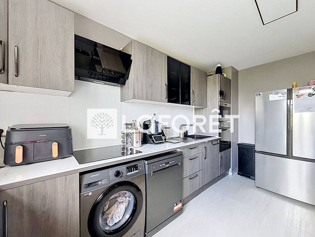 Appartement à MOISSY-CRAMAYEL