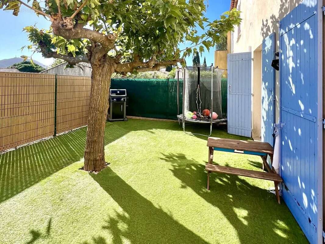 Maison à PLAN-DE-LA-TOUR