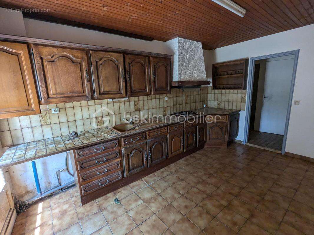 2 Maisons    proche St Emilion      de 150 m2 et 100m2                180000€        St Pey D'armens - photo 17