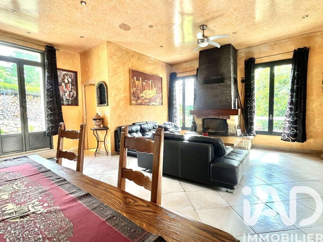 Photo 8 - Maison à MANDRES-LES-ROSES