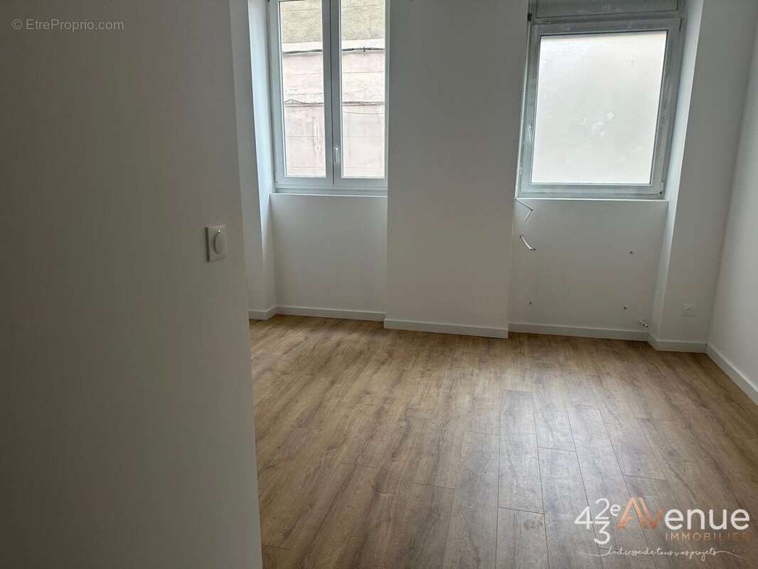 Appartement à SAINT-ETIENNE