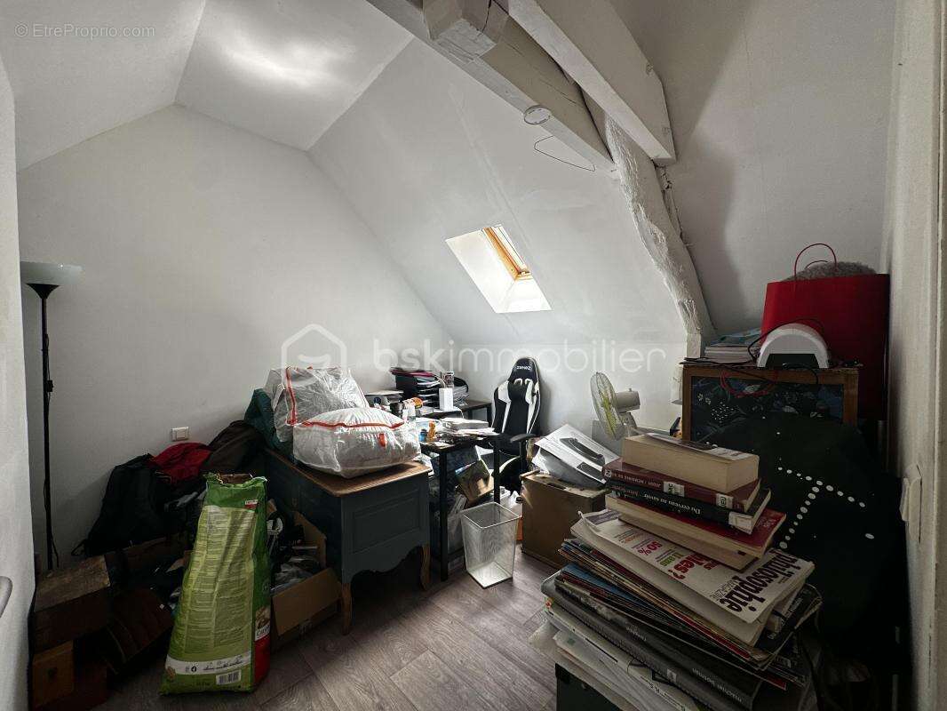 Ensemble immobilier à Égreville. Idéal investisseur ou résidence principale avec revenu locatif - photo 12
