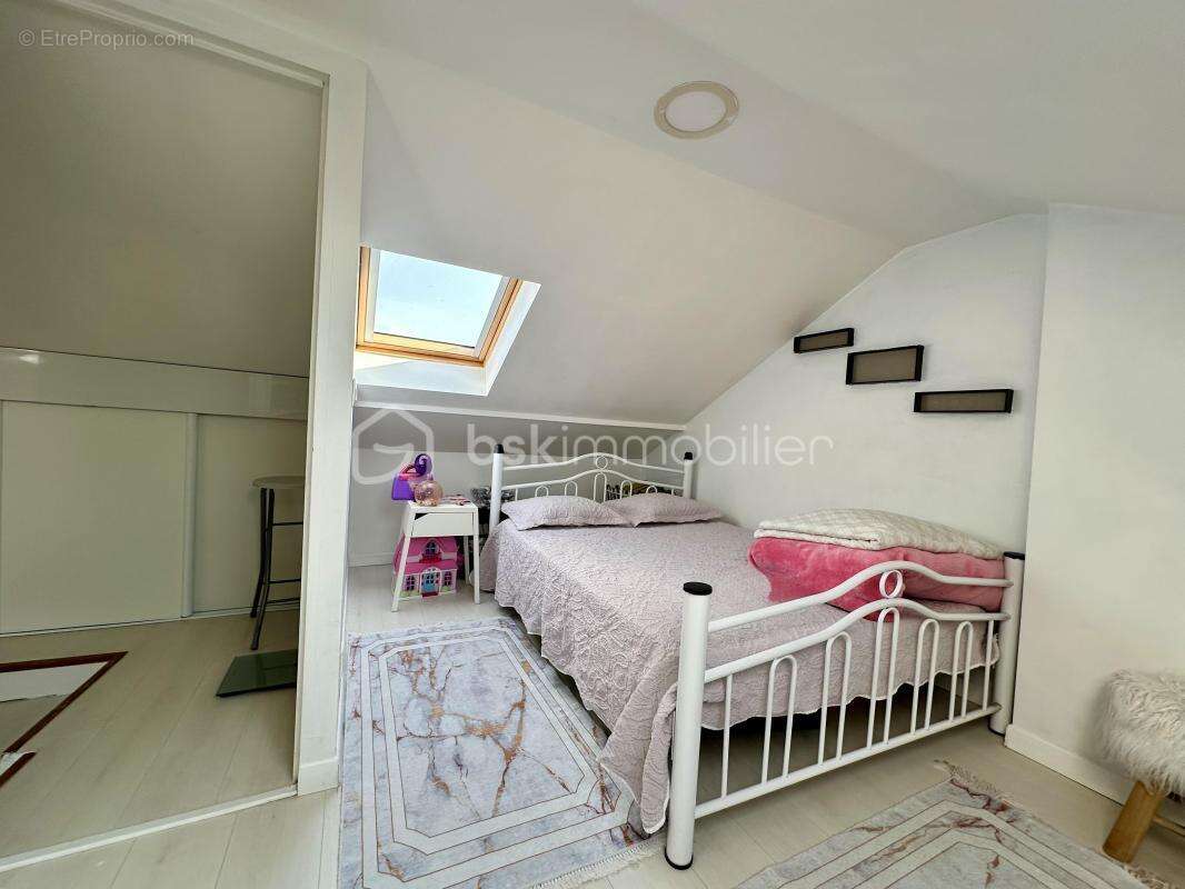 Maison à STAINS