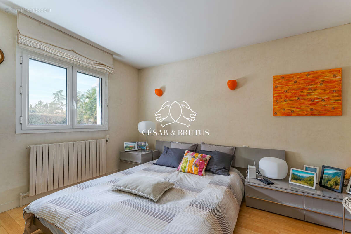 Maison 175 m² à Charly  - photo 9