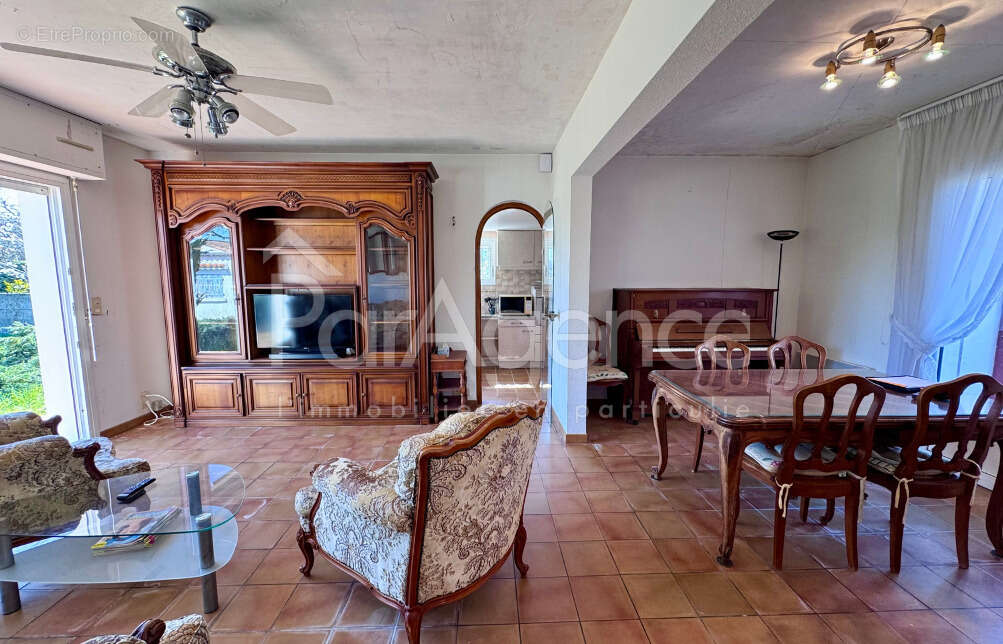 Maison à VAUX-SUR-MER