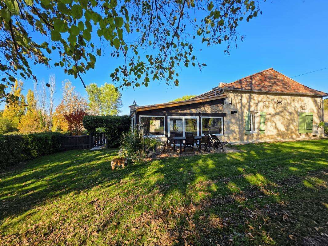 Maison à ROUFFIGNAC-DE-SIGOULES