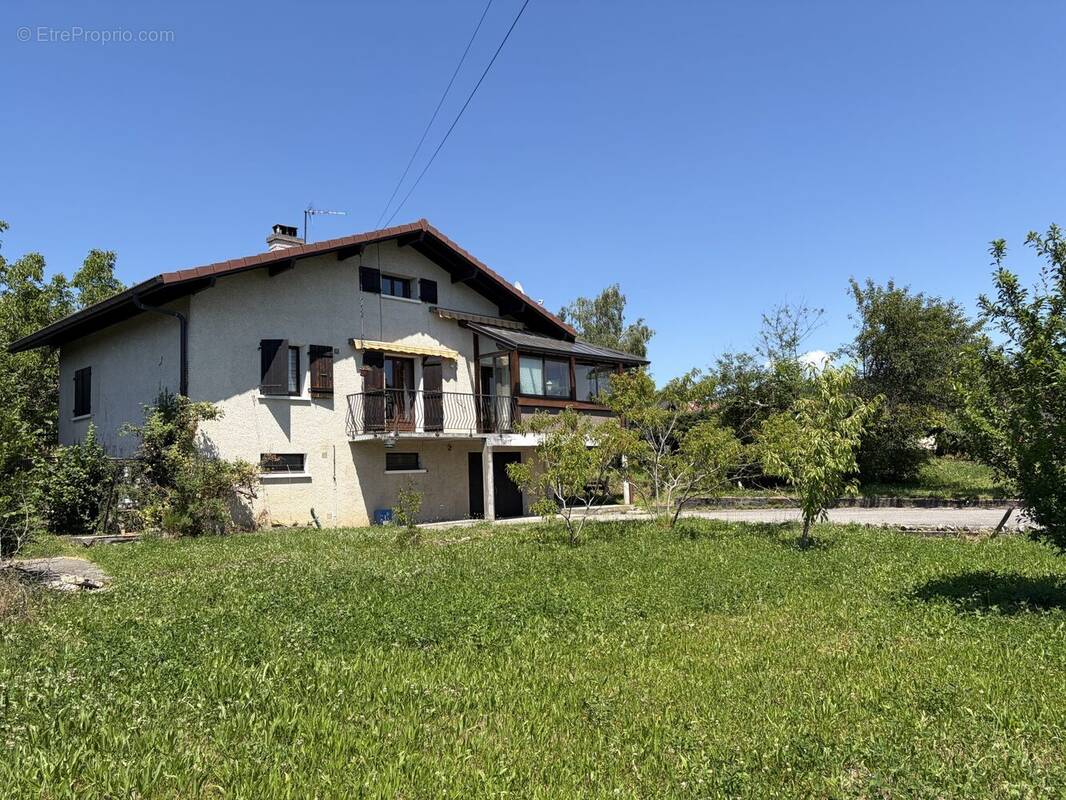 Maison à EPAGNY