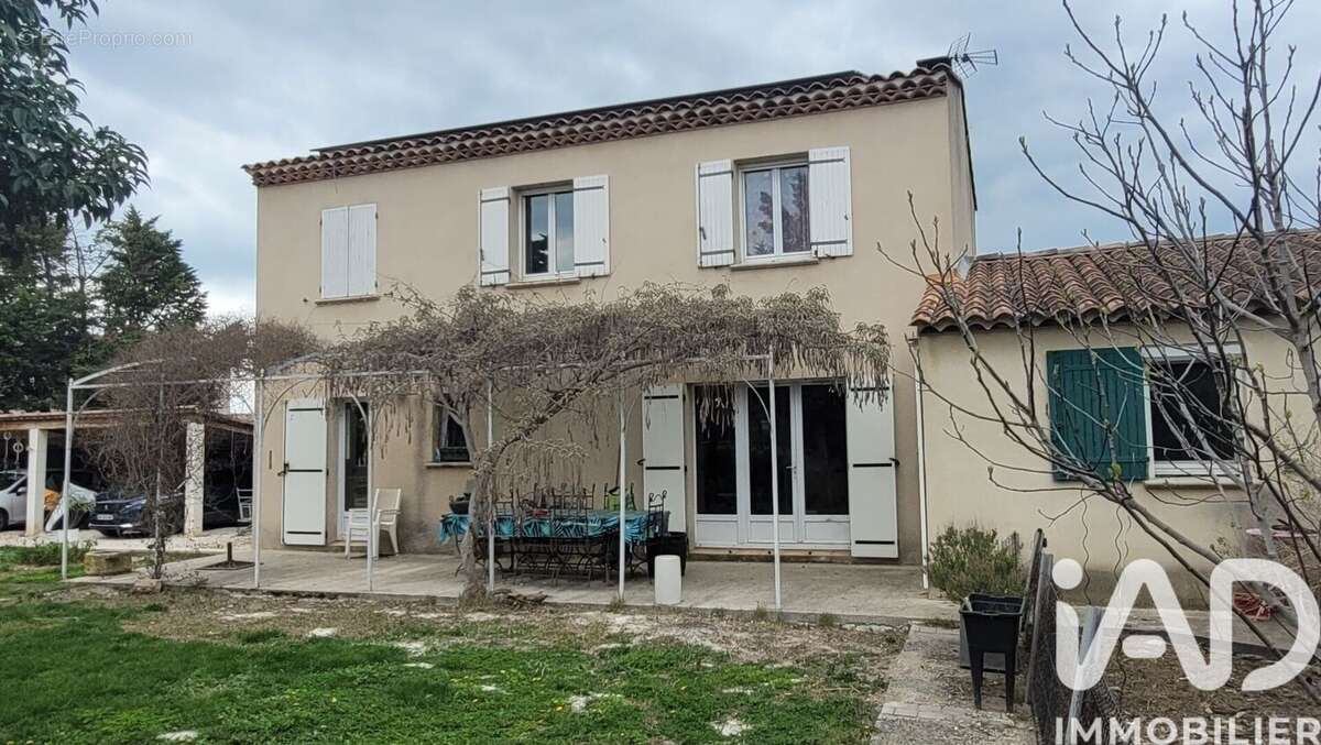 Photo 3 - Maison à MORIERES-LES-AVIGNON