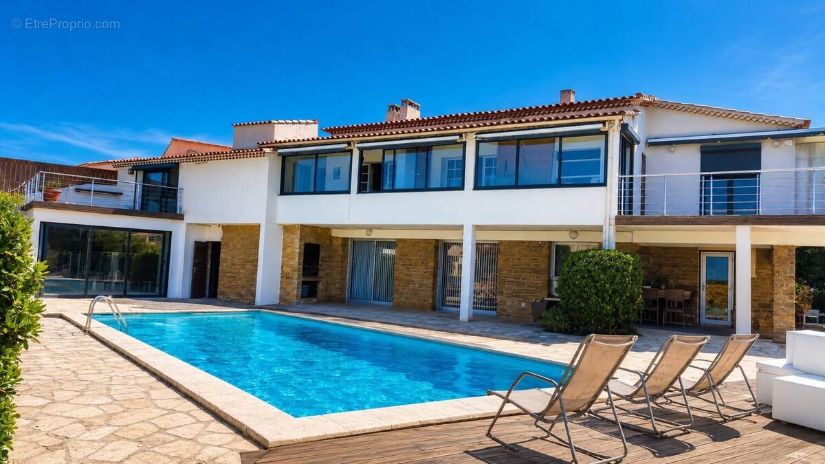 Maison à SIX-FOURS-LES-PLAGES