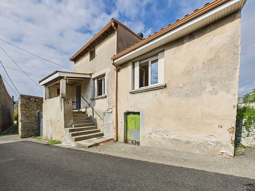 Maison à SERVES-SUR-RHONE