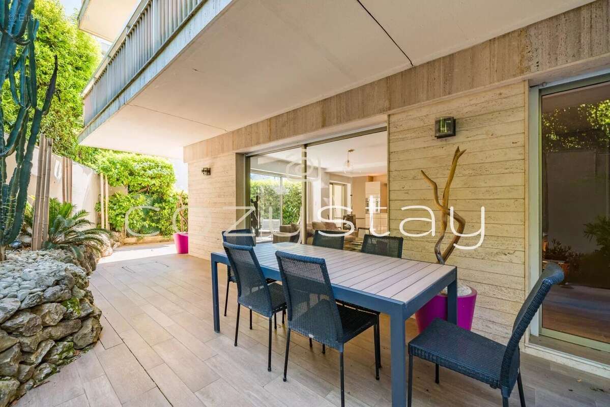 Appartement à CANNES