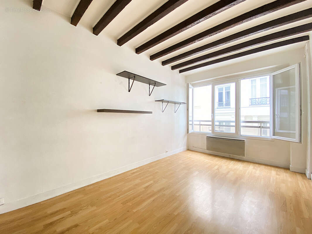 Appartement à PARIS-11E