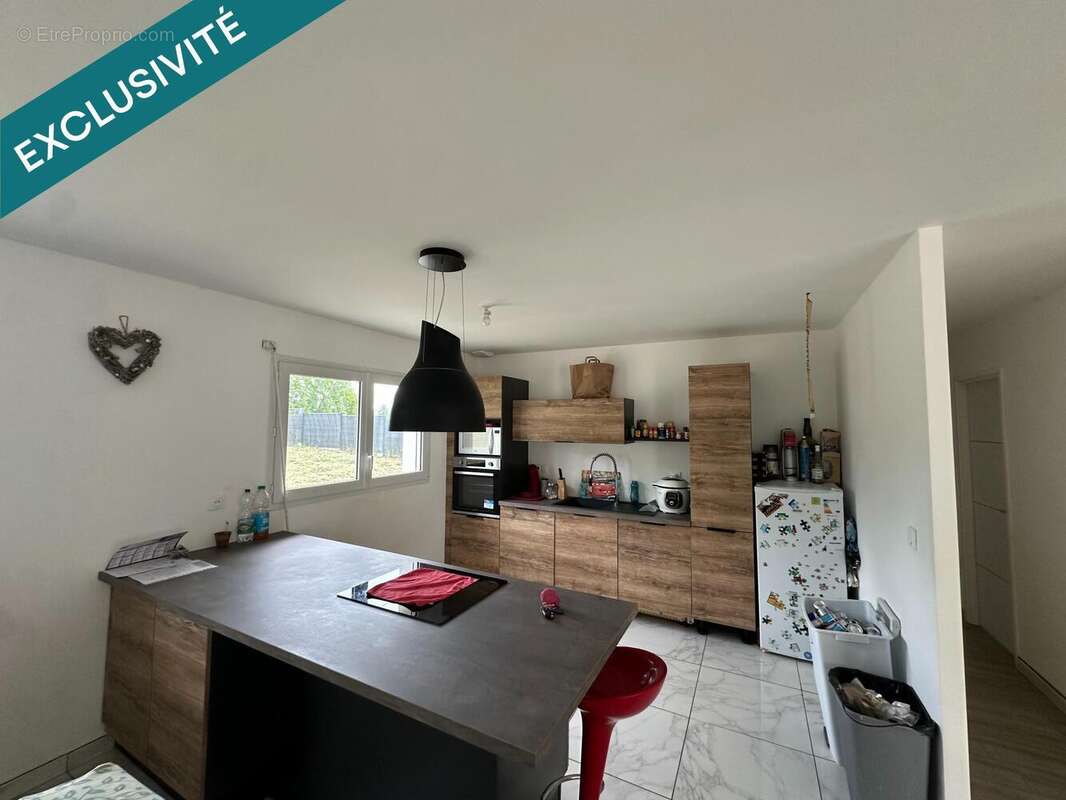 Maison 90 m² à Saint-Martin-Des-Champs  - photo 6