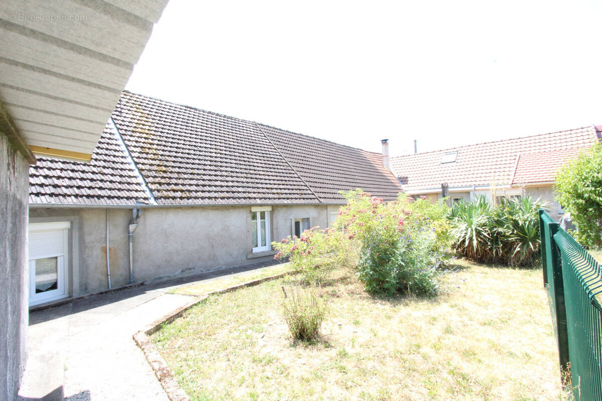 Maison à SAINT-LEGER-LE-PETIT