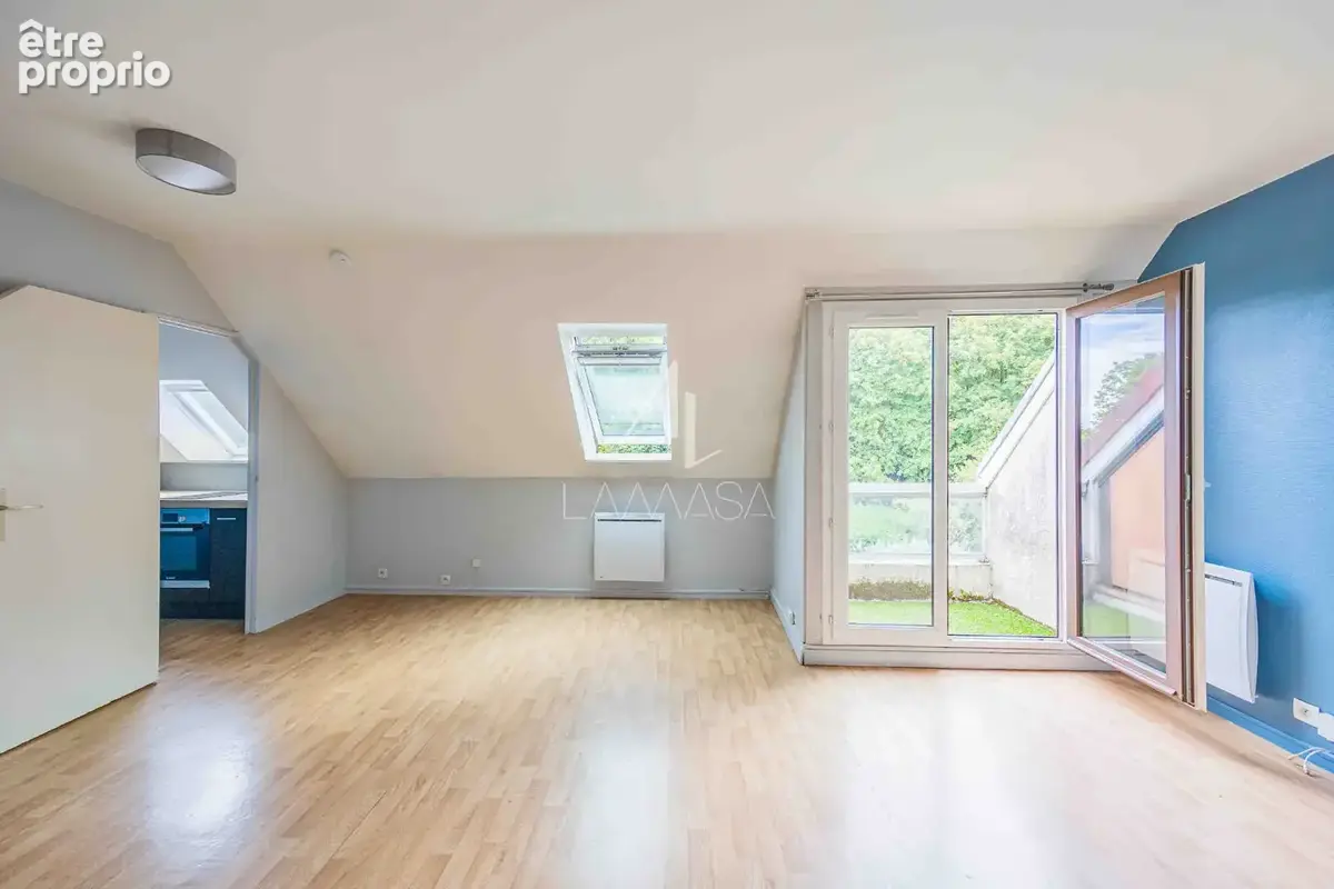 Appartement à SAINT-THIBAULT-DES-VIGNES