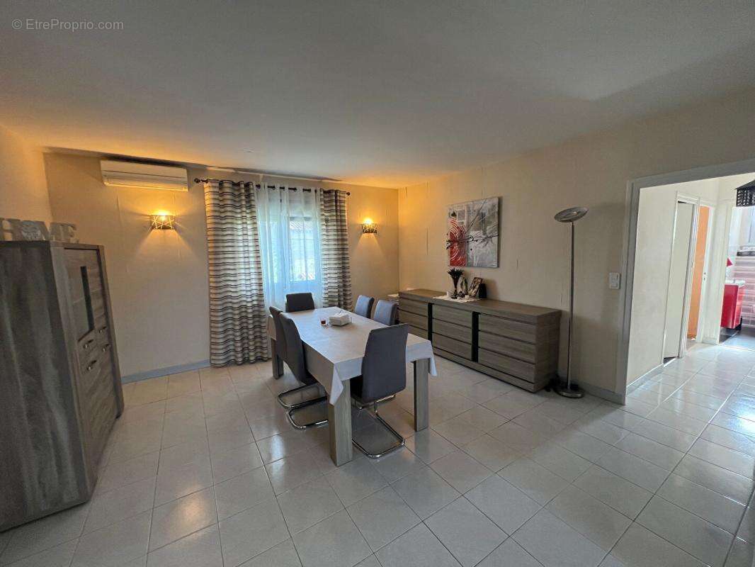 Maison à SAINT-MARCEL-LES-VALENCE