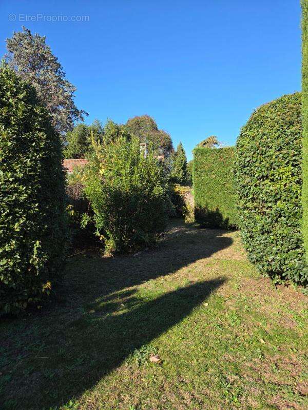 Maison à MONTELIMAR