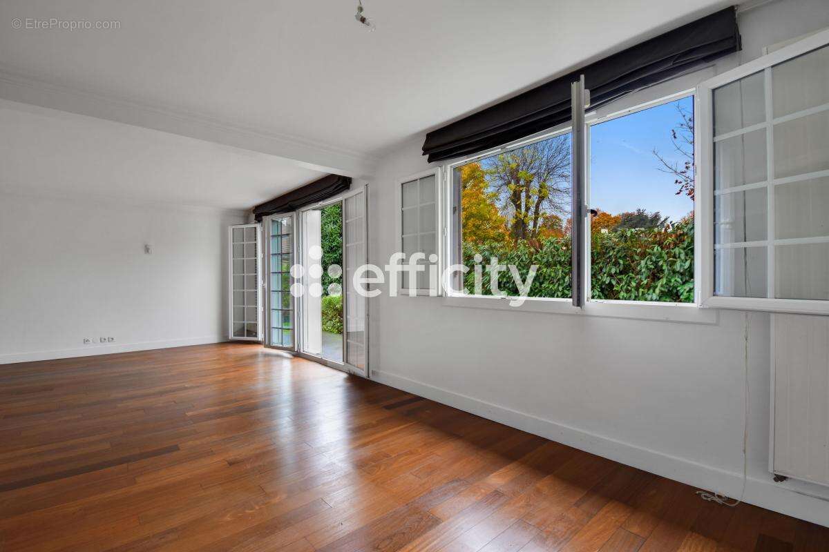 Maison à CROISSY-SUR-SEINE