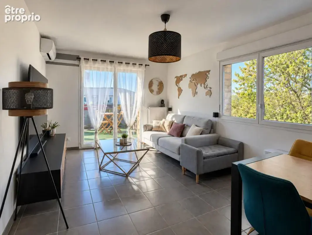 Appartement T3 - Cité Berliet - photo 2