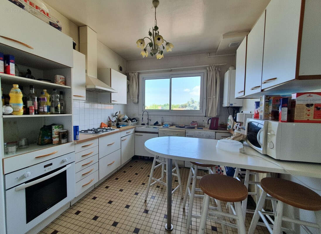 Appartement 102 m² à Biganos  - photo 3