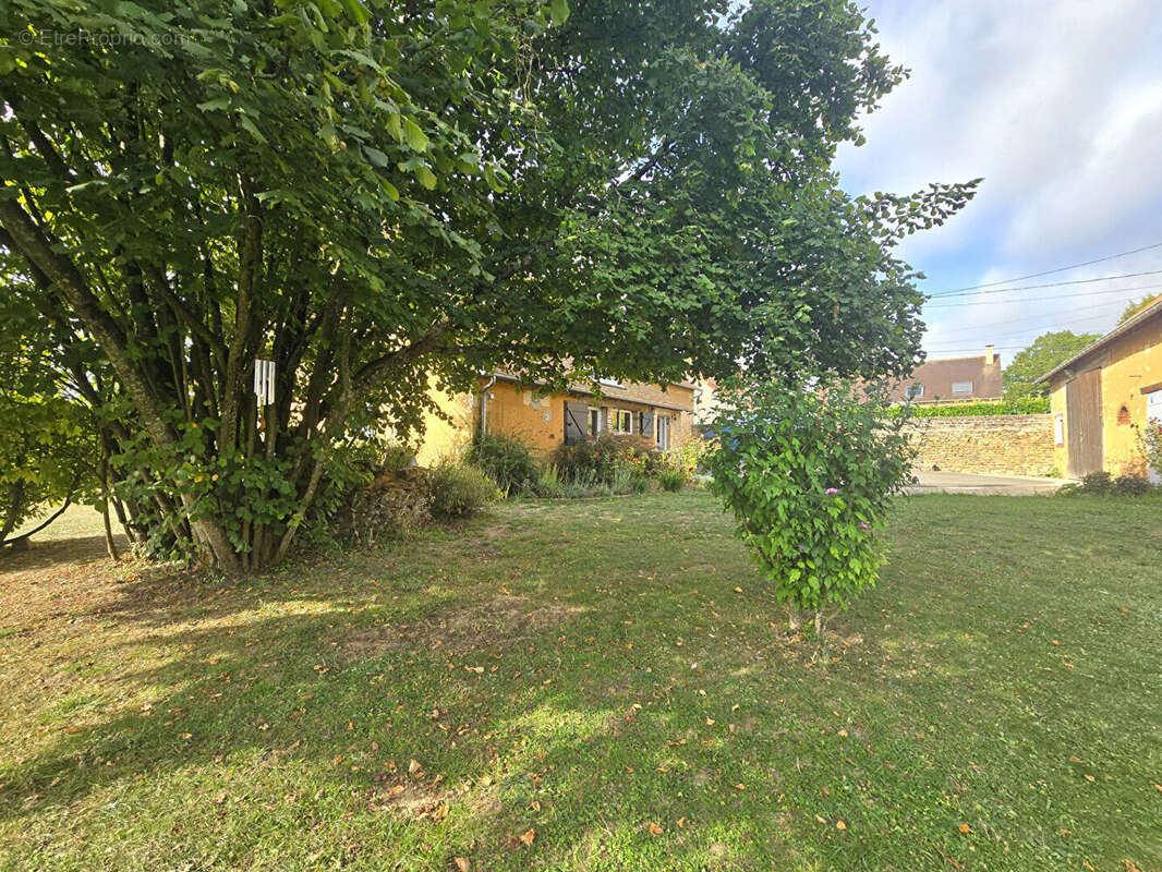 Maison à ETIVAL-LES-LE-MANS