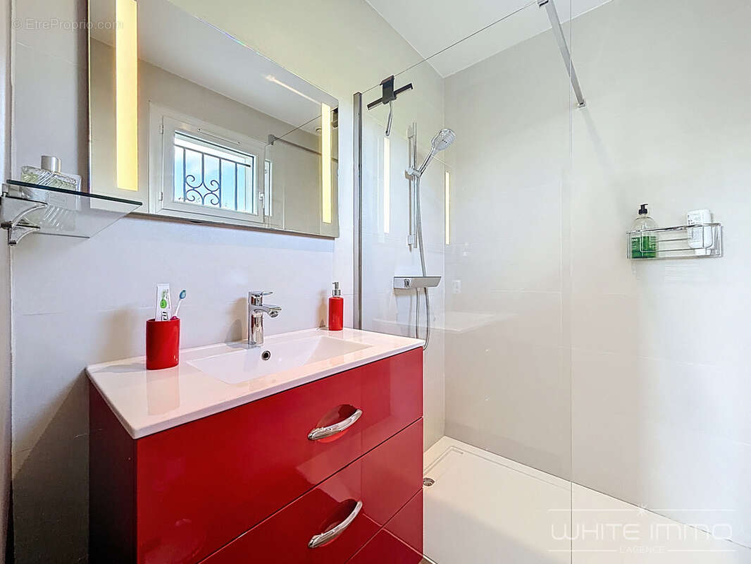 Maison à FRANCHEVILLE