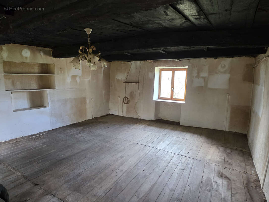 Maison à CURVALLE
