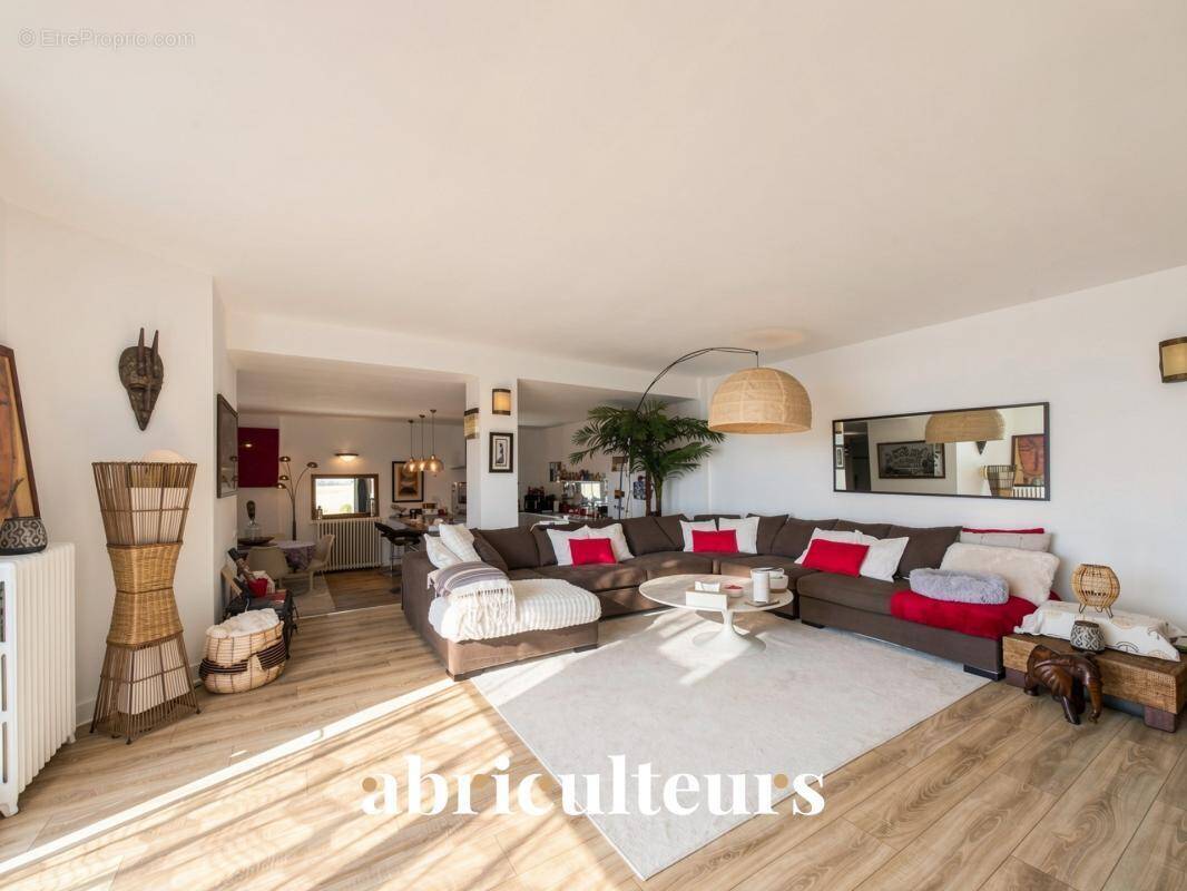 Photo Appartement à Colombes au prix de 640 000€