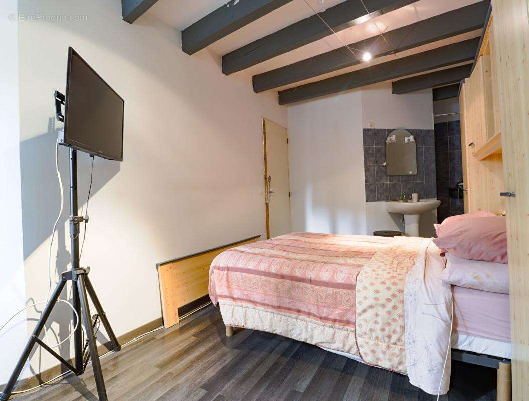 Maison à AIGUEFONDE