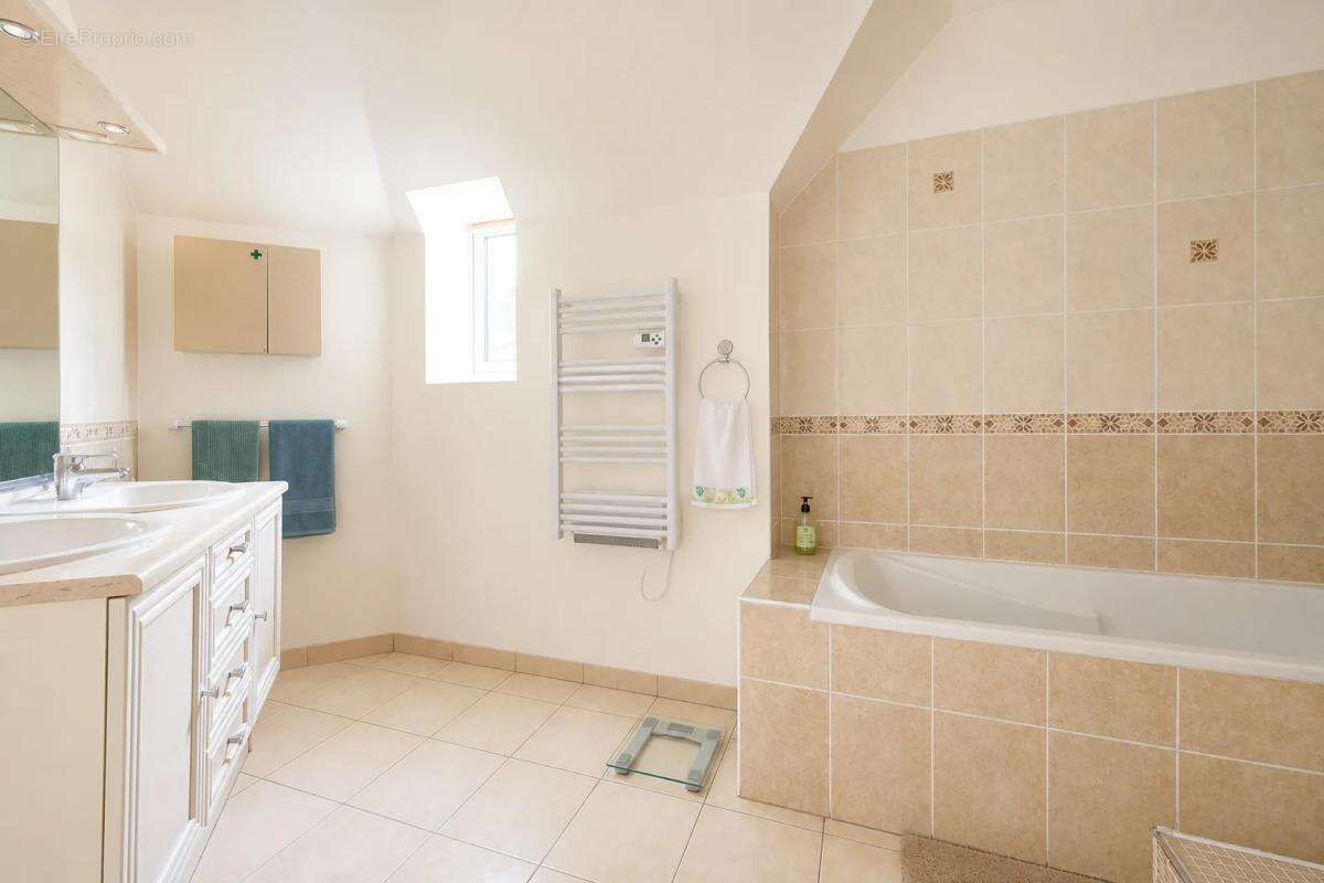 Grande maison familiale de 8 pièces – 212 m² à Triel-sur-Seine - photo 9