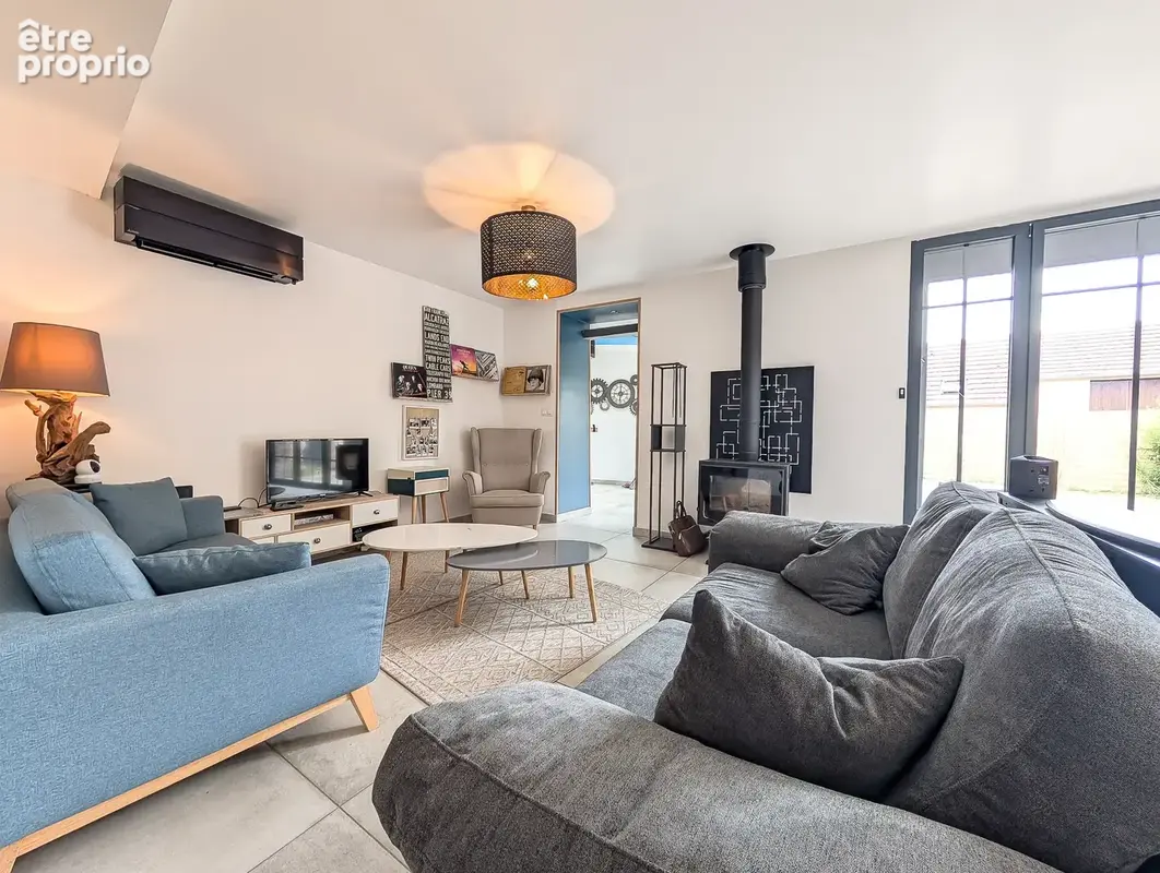 Villa de 140m2 avec 3 chambres en vente à Mareil-Le-Guyon - photo 4