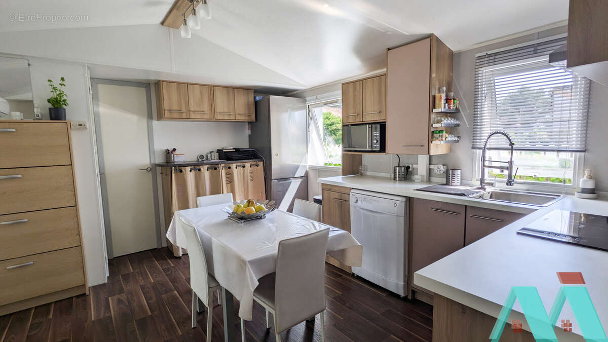 Maison à LE CASTELLET