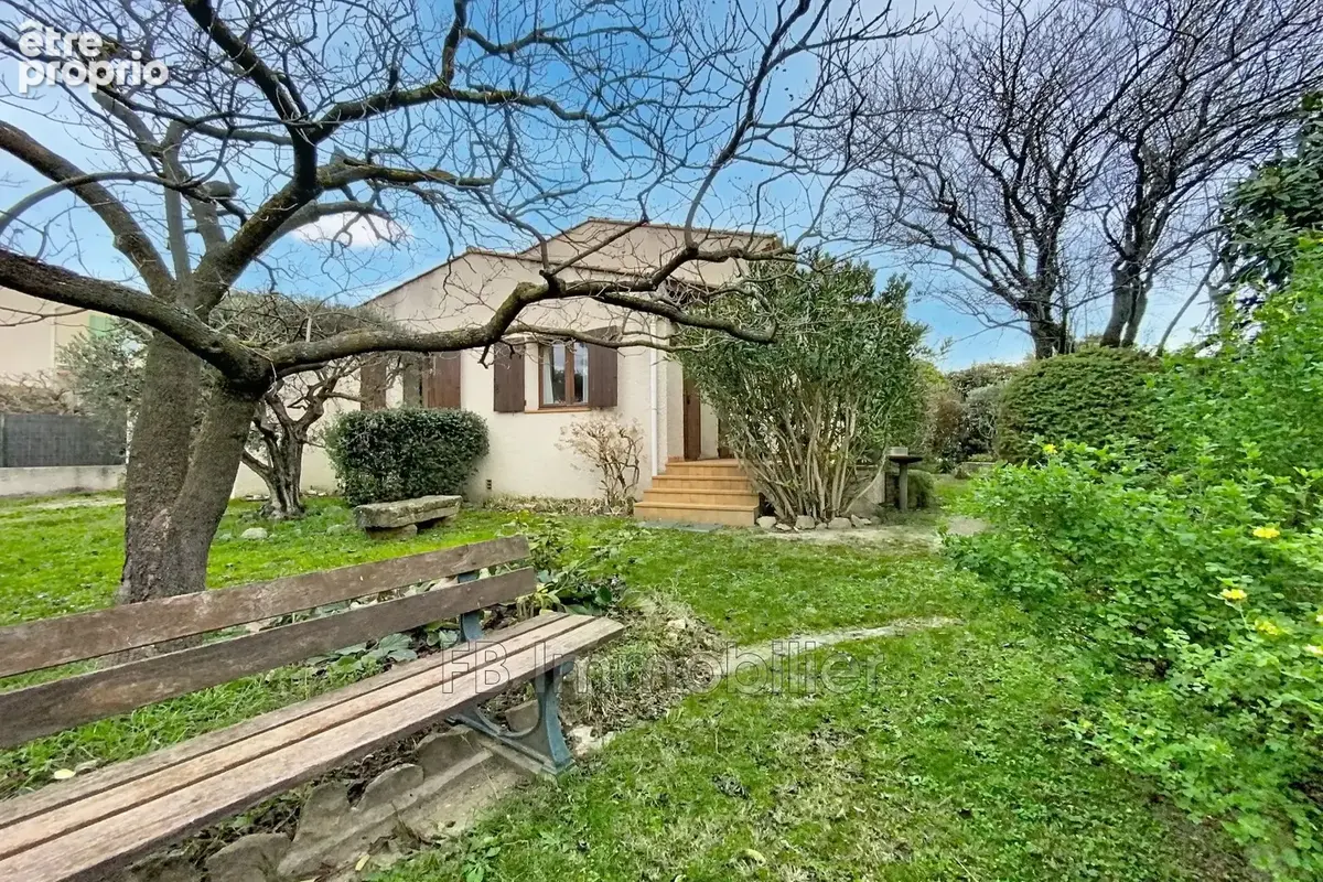 Maison 4 pièces 122 m² à vendre à Eyguieres (13430) - photo 4