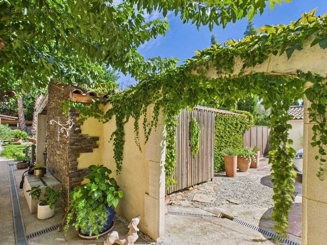 Maison à SALON-DE-PROVENCE