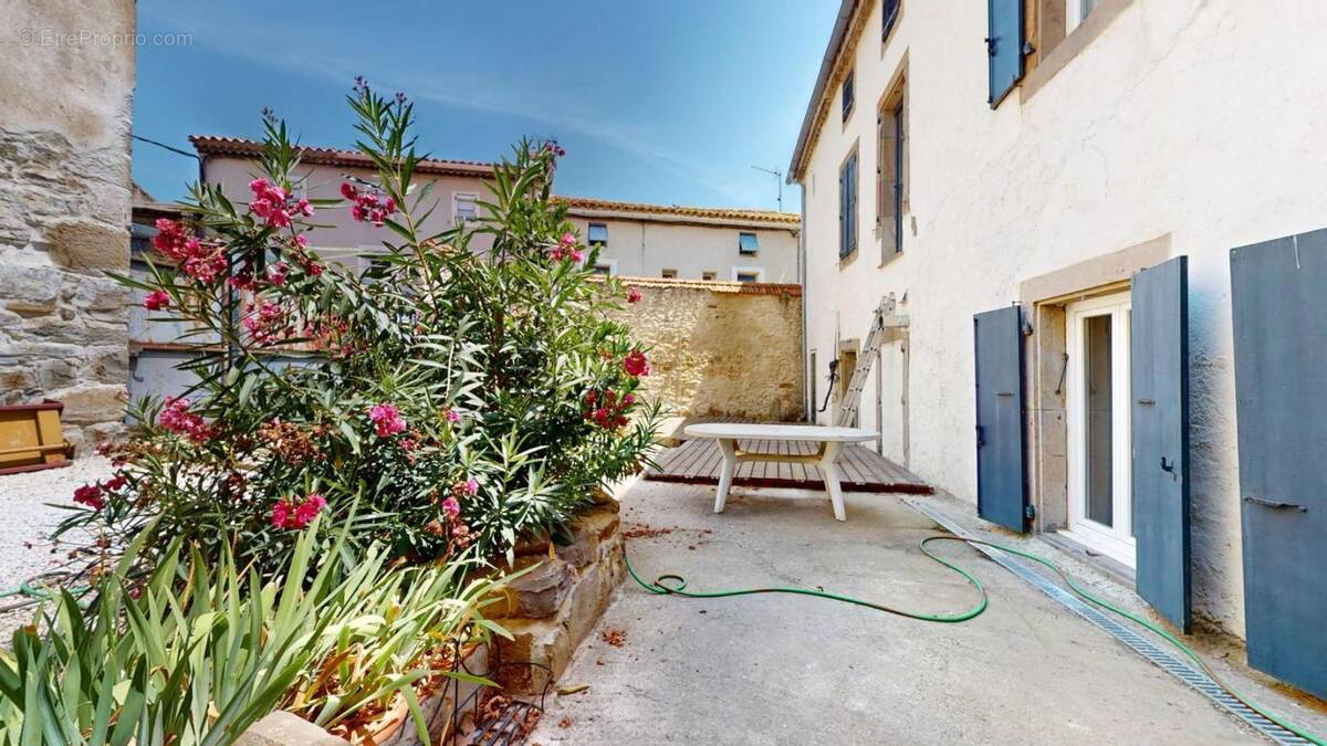Maison à CONILHAC-CORBIERES
