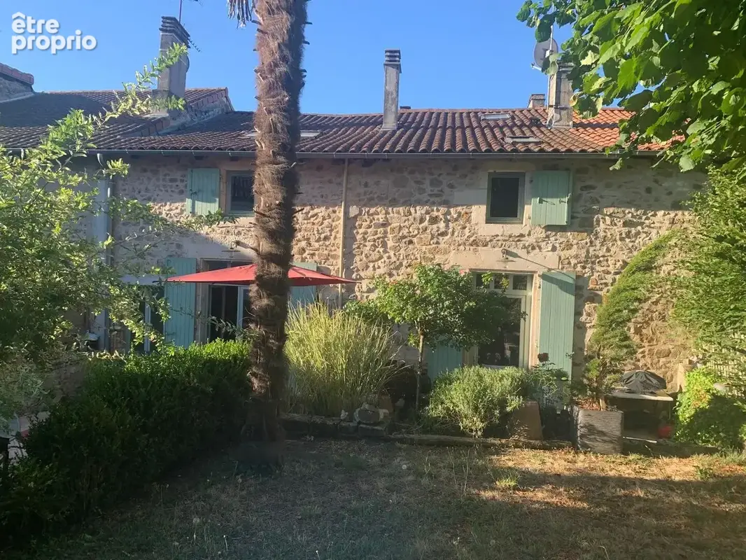 1 - Maison à NONTRON