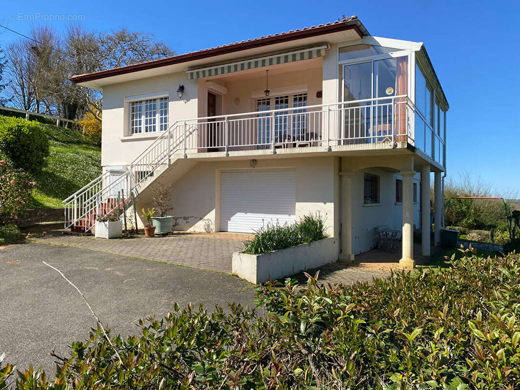 Maison à MUGRON