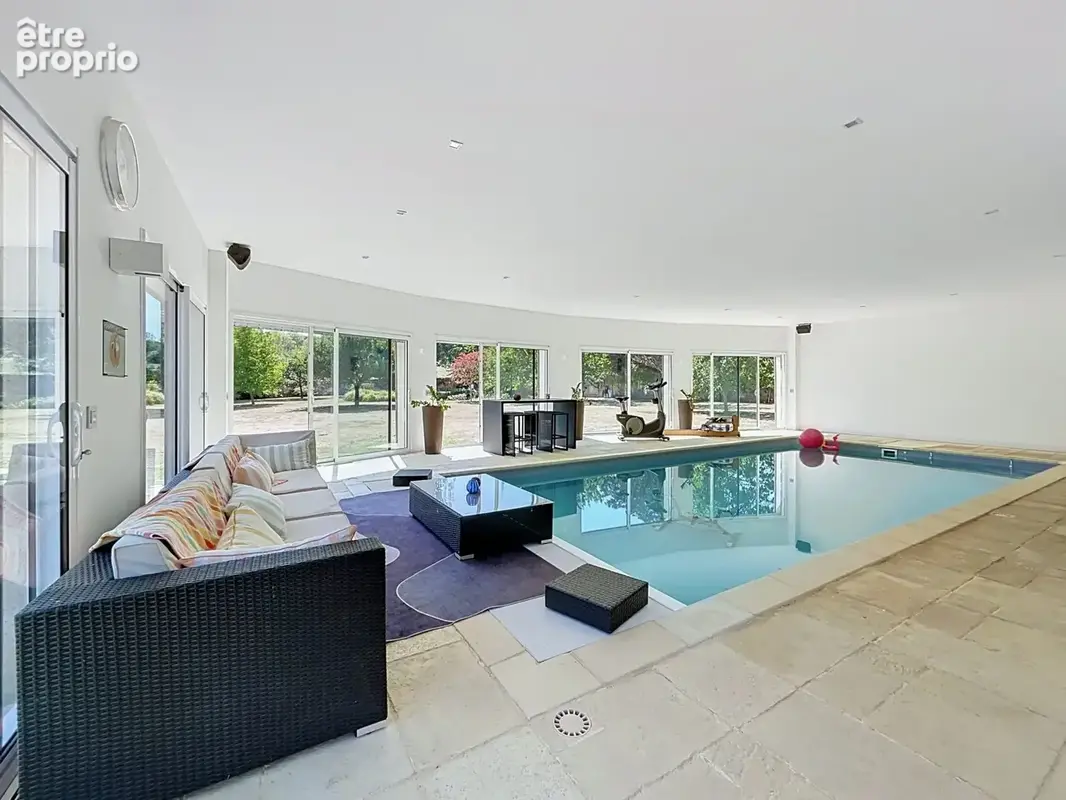 Maison 244 m² à Magny-En-Vexin  - photo 3