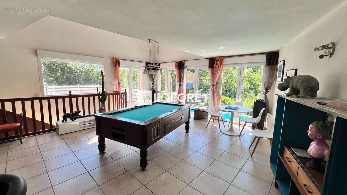 Maison à POLLIONNAY