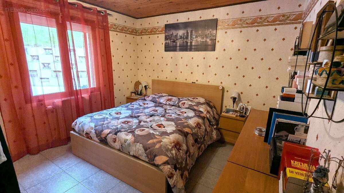 Maison à FROGES