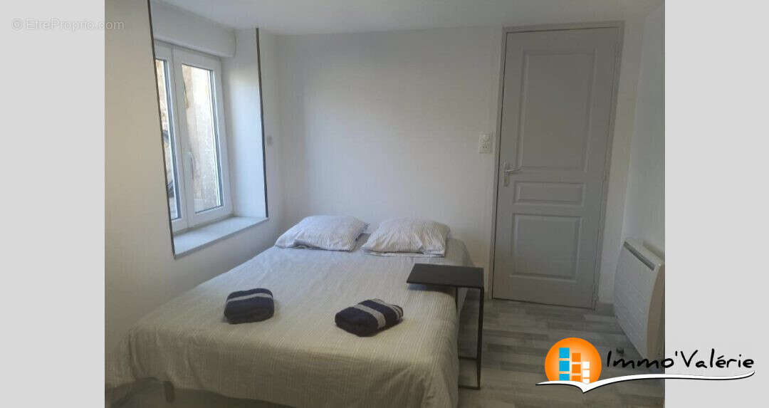 Appartement à CHARMES