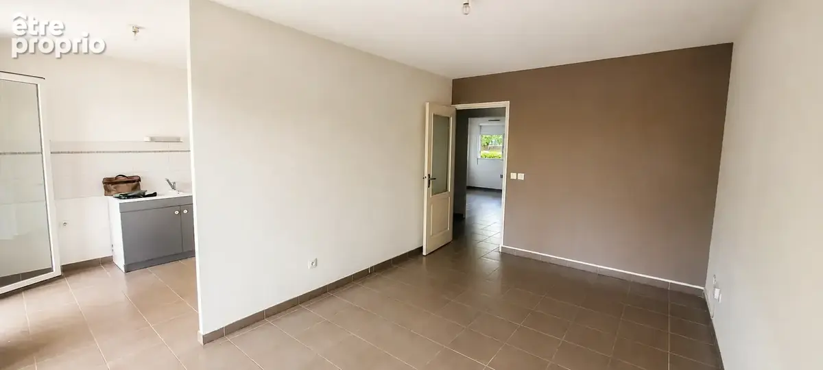 Le crès   f3 avec grande terrasse + parking en sous-sol - photo 4