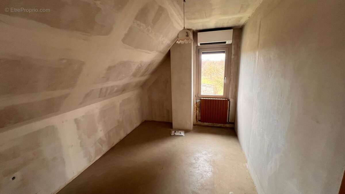 Maison à VILLENEUVE-SUR-BELLOT