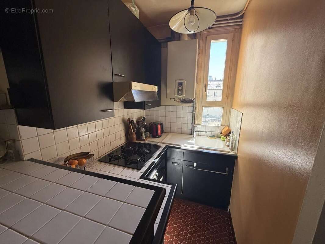 Appartement à PARIS-18E