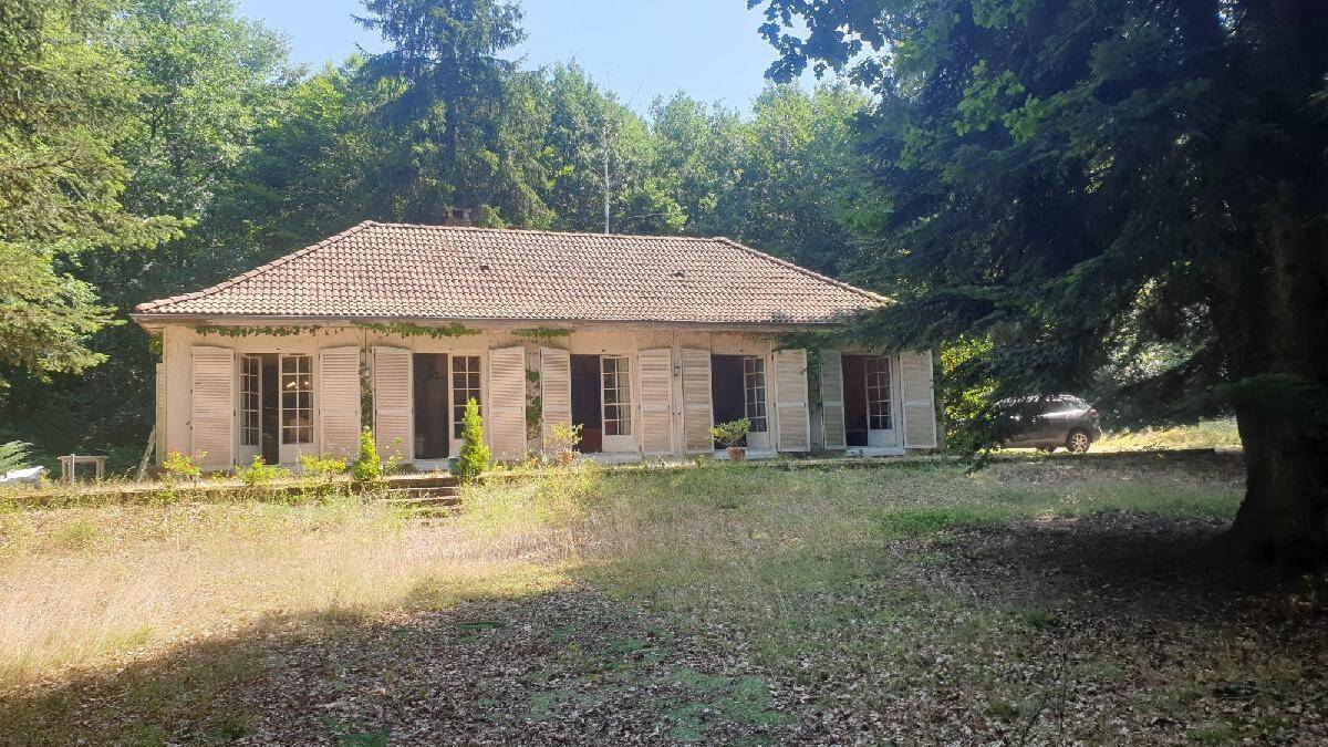 Maison à LINARDS