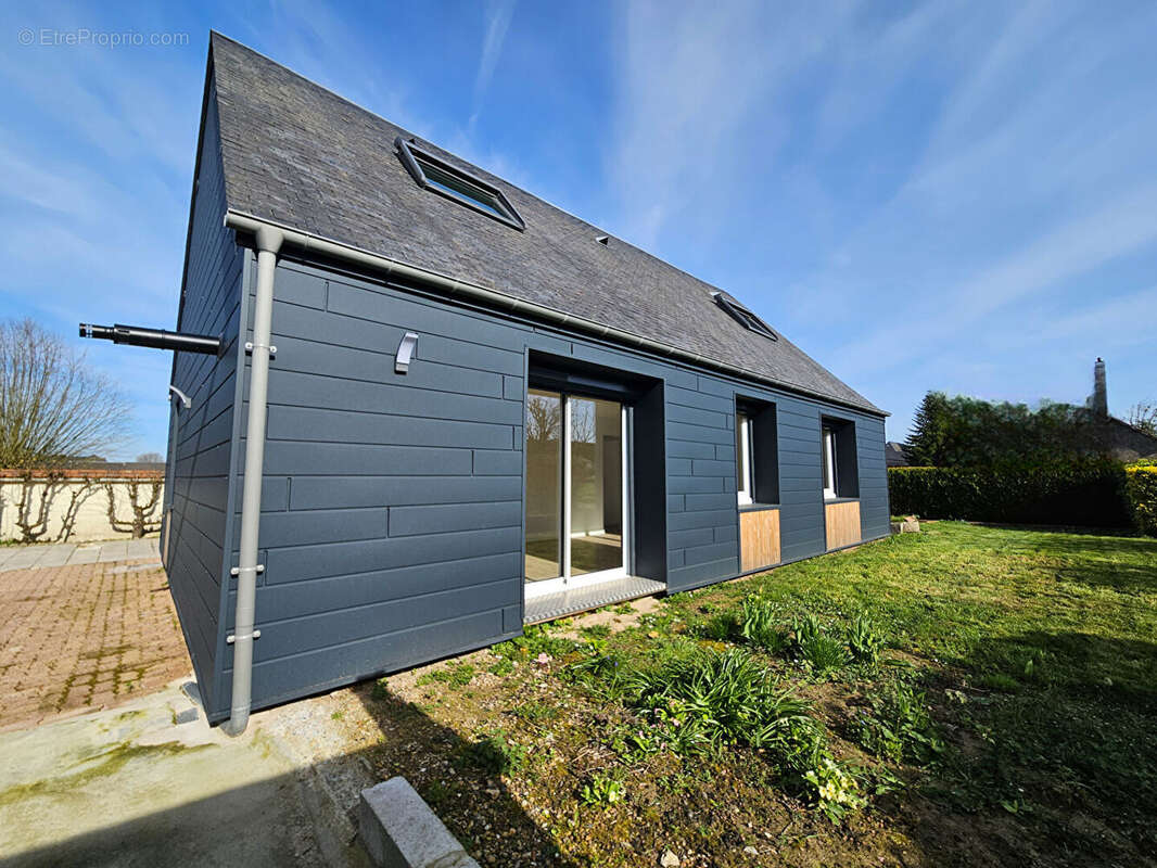 Maison à LA NEUVILLE-CHANT-D'OISEL