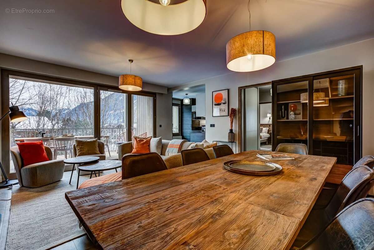 CHAMONIX – Penthouse duplex de 4 chambres, récemment construit, proche du centre-ville - photo 8